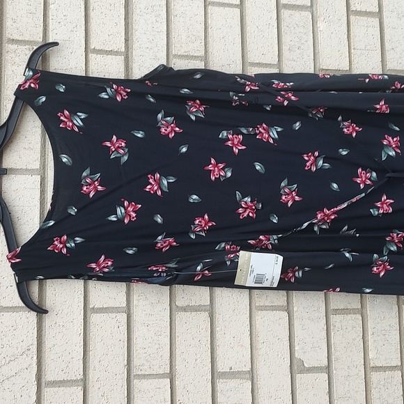 Flower Dress - Picture 13 of 15